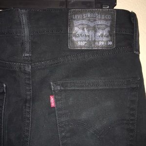 black Levi’s 510 skinny jeans 29x30